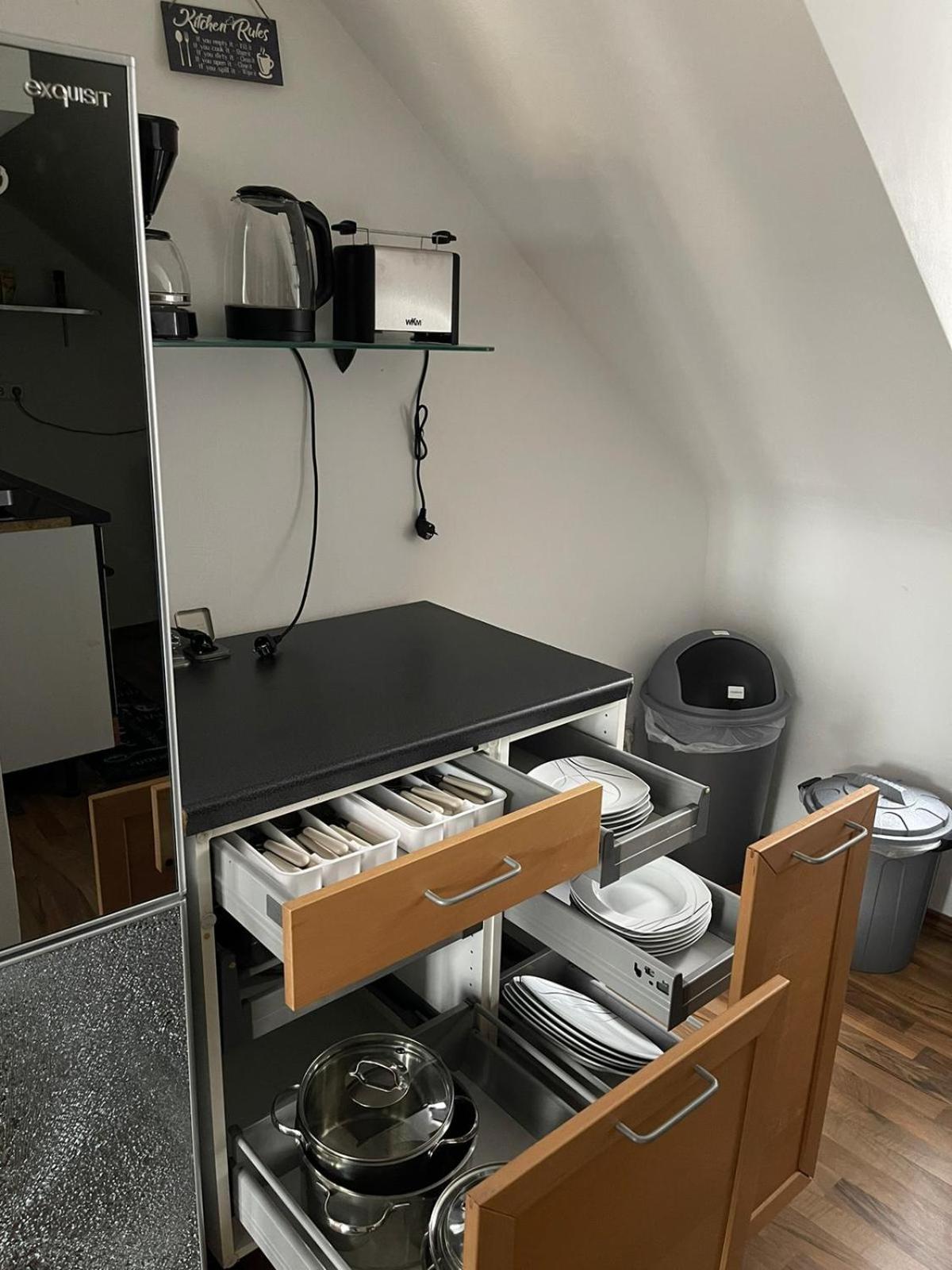 Geraeumige 3-Zimmer-Ferienwohnung Im Herzen Von Kassel Exterior foto